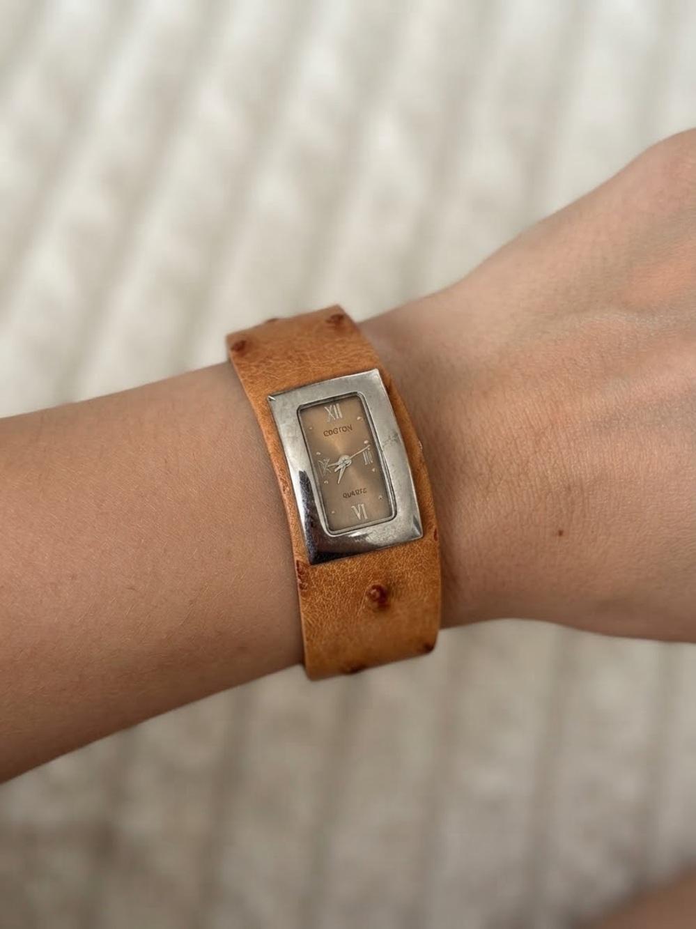VINTAGE 90s Y2K Croton Ostrich Leather Strap Women's Quartz Watch - Picture 2 of 8